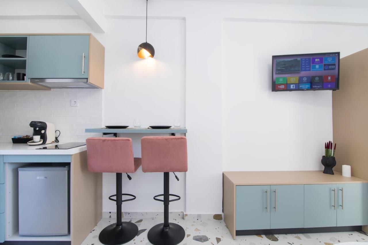 Apartment Anais Luxury Living Grey & Pink By Corfuescapes